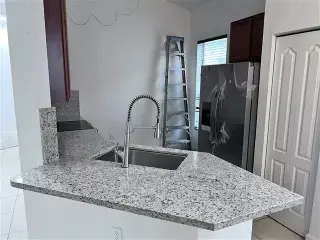 Kitchen tops fabrication & ins