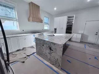 Kitchen tops fabrication & ins