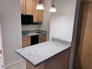 Kitchen tops fabrication & ins