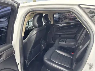 2018 Ford Fusion Hybrid SE