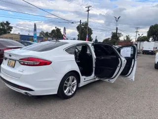 2018 Ford Fusion Hybrid SE