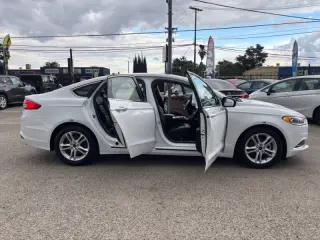 2018 Ford Fusion Hybrid SE