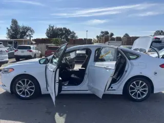 2017 Ford Fusion Hybrid SE