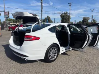 2017 Ford Fusion Hybrid SE