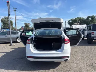 2017 Ford Fusion Hybrid SE