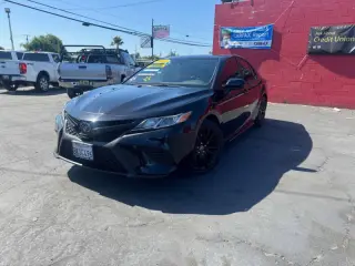 2019 Toyota Camry SE