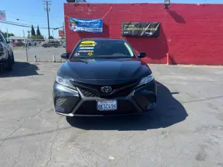2019 Toyota Camry SE