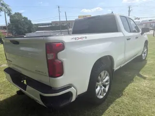 2019 Chevrolet Silverado 1500 Custom