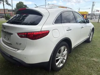 2013 Infiniti FX37