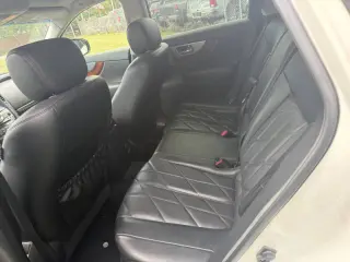 2013 Infiniti FX37