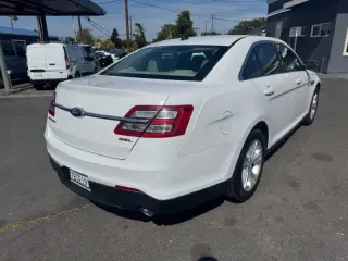 2013 Ford Taurus SEL