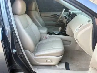 2015 Nissan Pathfinder SL