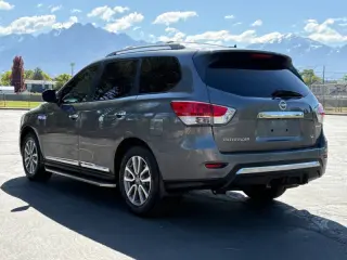 2015 Nissan Pathfinder SL