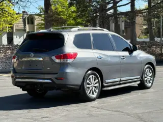 2015 Nissan Pathfinder SL