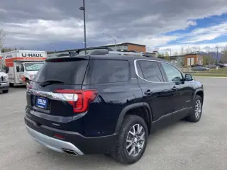 2022 GMC Acadia SLT
