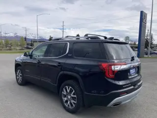 2022 GMC Acadia SLT