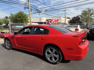 2014 Dodge Charger SXT Plus