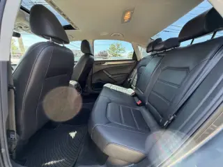 2017 Volkswagen Passat 1.8T SE