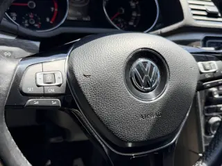 2017 Volkswagen Passat 1.8T SE