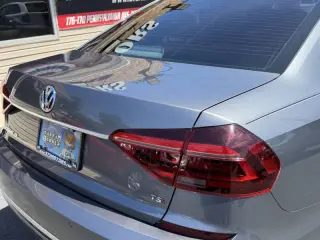 2017 Volkswagen Passat 1.8T SE