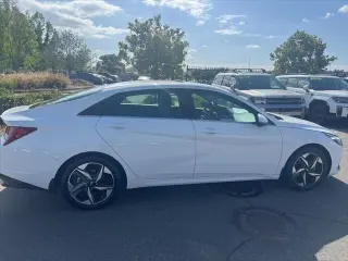 Hyundai ELANTRA Hybrid 2023 Limited 4dr Sedan