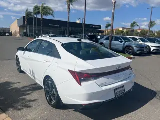 Hyundai ELANTRA Hybrid 2023 Limited 4dr Sedan