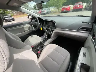 Hyundai ELANTRA 2019 SE 4dr Sedan 6M