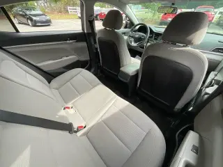 Hyundai ELANTRA 2019 SE 4dr Sedan 6M