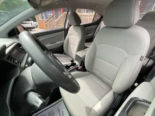 Hyundai ELANTRA 2019 SE 4dr Sedan 6M