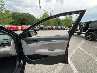 Hyundai ELANTRA 2019 SE 4dr Sedan 6M