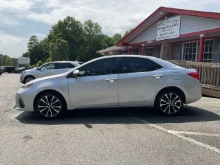 Toyota Corolla 2018 SE 4dr Sedan 6M