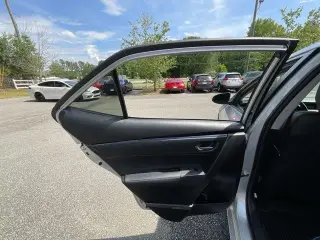 Toyota Corolla 2018 SE 4dr Sedan 6M