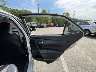 Toyota Corolla 2018 SE 4dr Sedan 6M