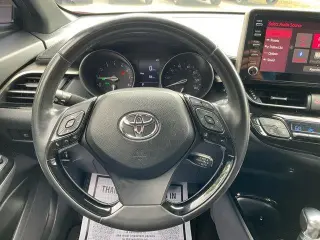 Toyota C-HR 2019 LE 4dr Crossover