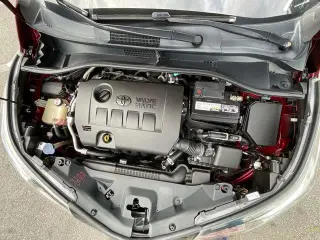 Toyota C-HR 2019 LE 4dr Crossover