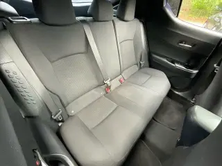Toyota C-HR 2019 LE 4dr Crossover