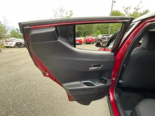 Toyota C-HR 2019 LE 4dr Crossover