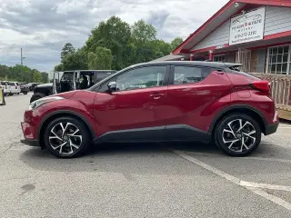 Toyota C-HR 2019 LE 4dr Crossover