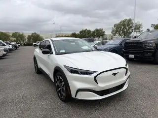 Ford Mustang Mach-E 2024 Select 4dr SUV