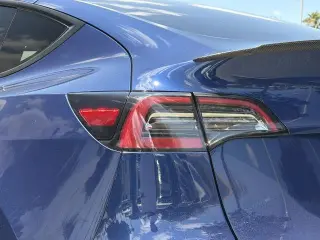 Tesla Model Y 2022 AWD Performance 4dr Crossover