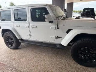 Jeep Wrangler Unlimited 2021 4x4 Sahara 4dr SUV