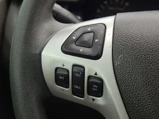 Ford Edge 2011 SE 4dr Crossover