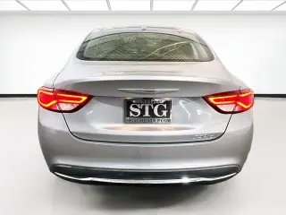 Chrysler 200 2015 C 4dr Sedan