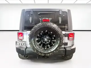 Jeep Wrangler Unlimited 2016 4x4 Sport 4dr SUV