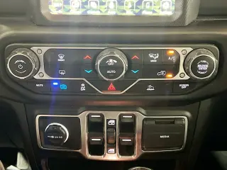 Jeep Wrangler 2023 4x4 High Altitude 4xe 4dr SUV
