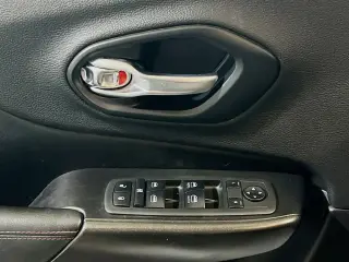 Jeep Cherokee 2019 4x4 Trailhawk 4dr SUV