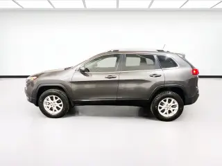 Jeep Cherokee 2017 4x4 Latitude 4dr SUV