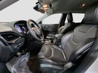 Jeep Cherokee 2023 4x4 Altitude Lux 4dr SUV