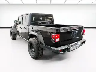 Jeep Gladiator 2022 4x4 Willys 4dr Crew Cab 5.0 ft. SB