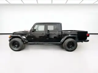 Jeep Gladiator 2022 4x4 Willys 4dr Crew Cab 5.0 ft. SB
